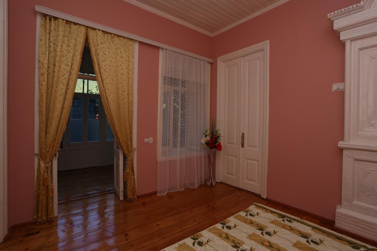 Ilham Mustafa Houses Шеки Экстерьер фото